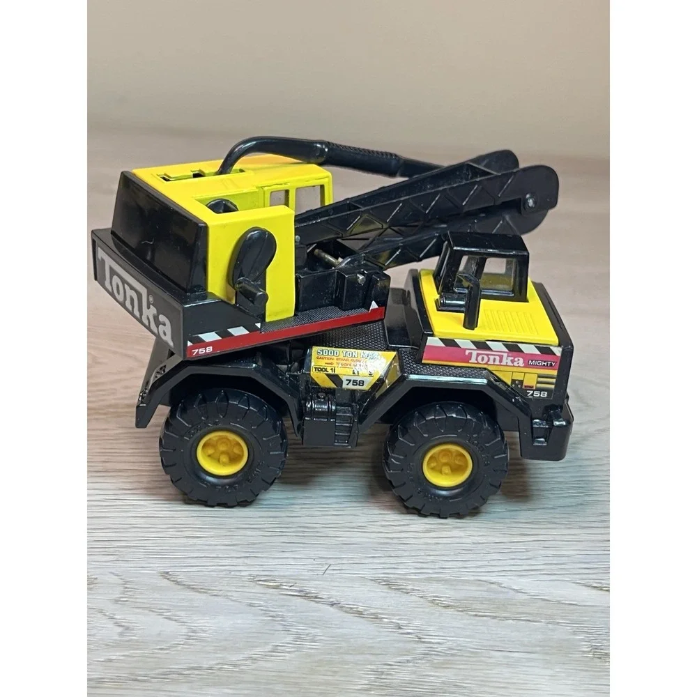 1990's Vintage Mighty TONKA / 758 Truck Rare Collectable READ DESCRIPTION RARE
